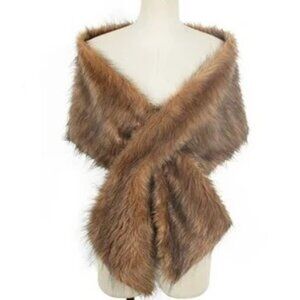 Elegant Faux Fur Wrap Brown Pull-Thru